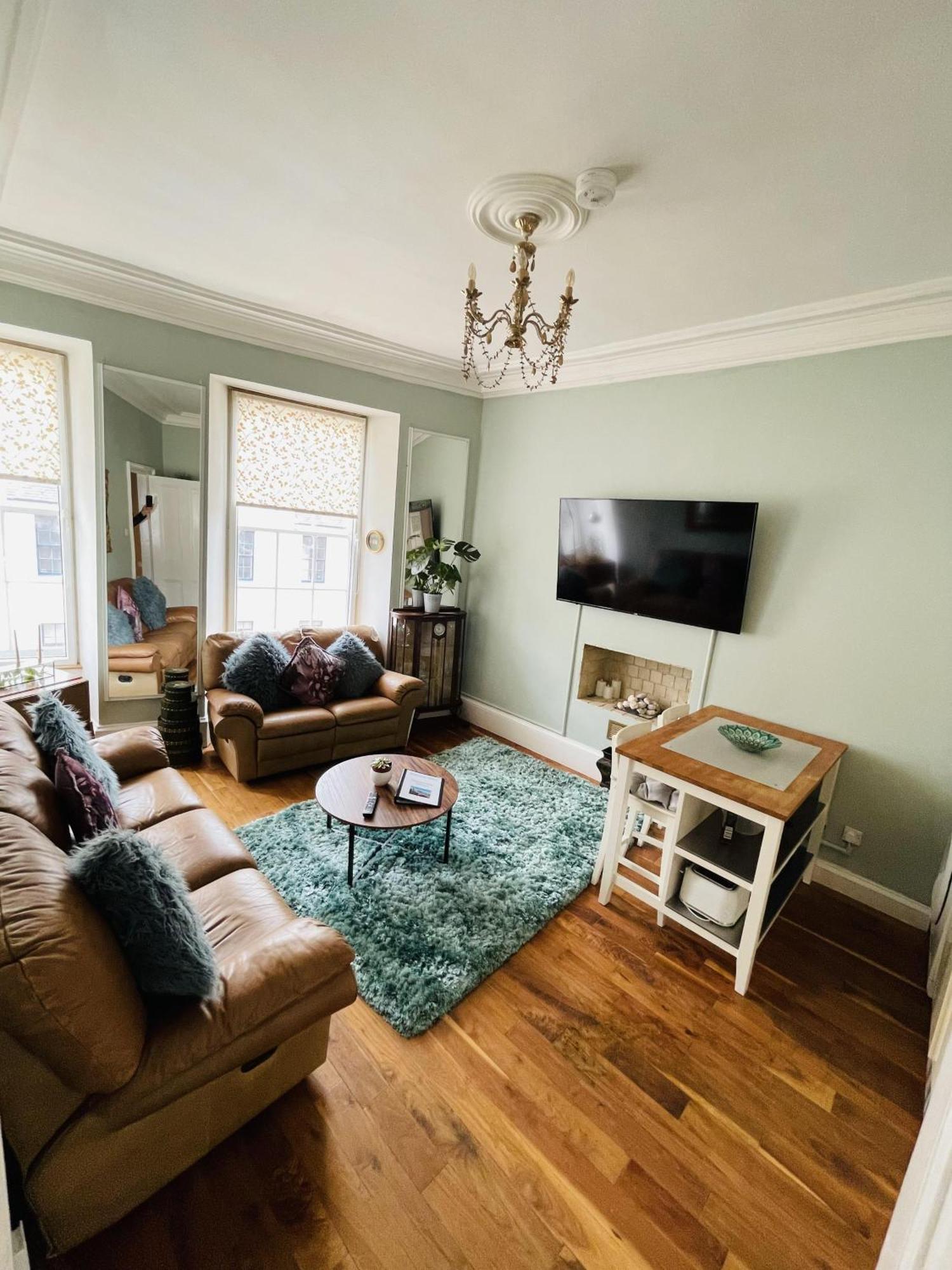 Charming 2-Bedroom Apartment Located In Ayr Eksteriør bilde